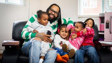 Alexander Hoskins and his children