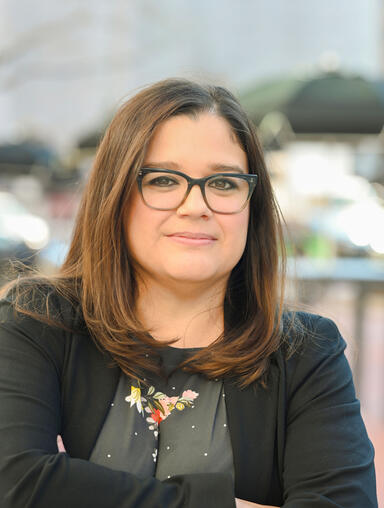 Debbie Hill Headshot