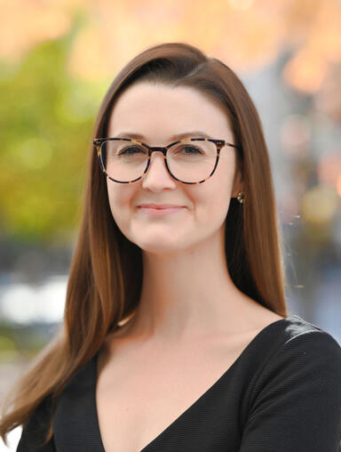 Julia Preston Headshot
