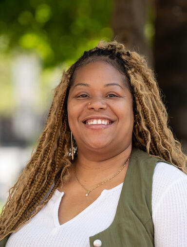 Dominique S.