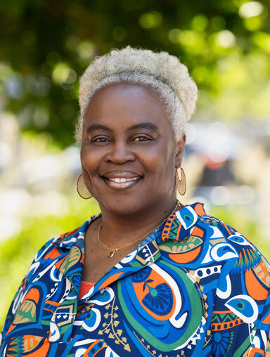 Tonia Blades
